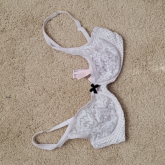34D Victoria Secret Unlined Demi Bra - Picture 1 of 4